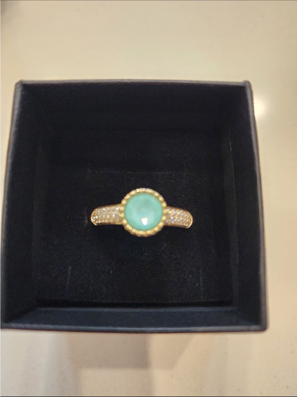 ⚜️Qudo Ring & Gold Chain Bracelet with light green opal accent - Picture 2 of 3